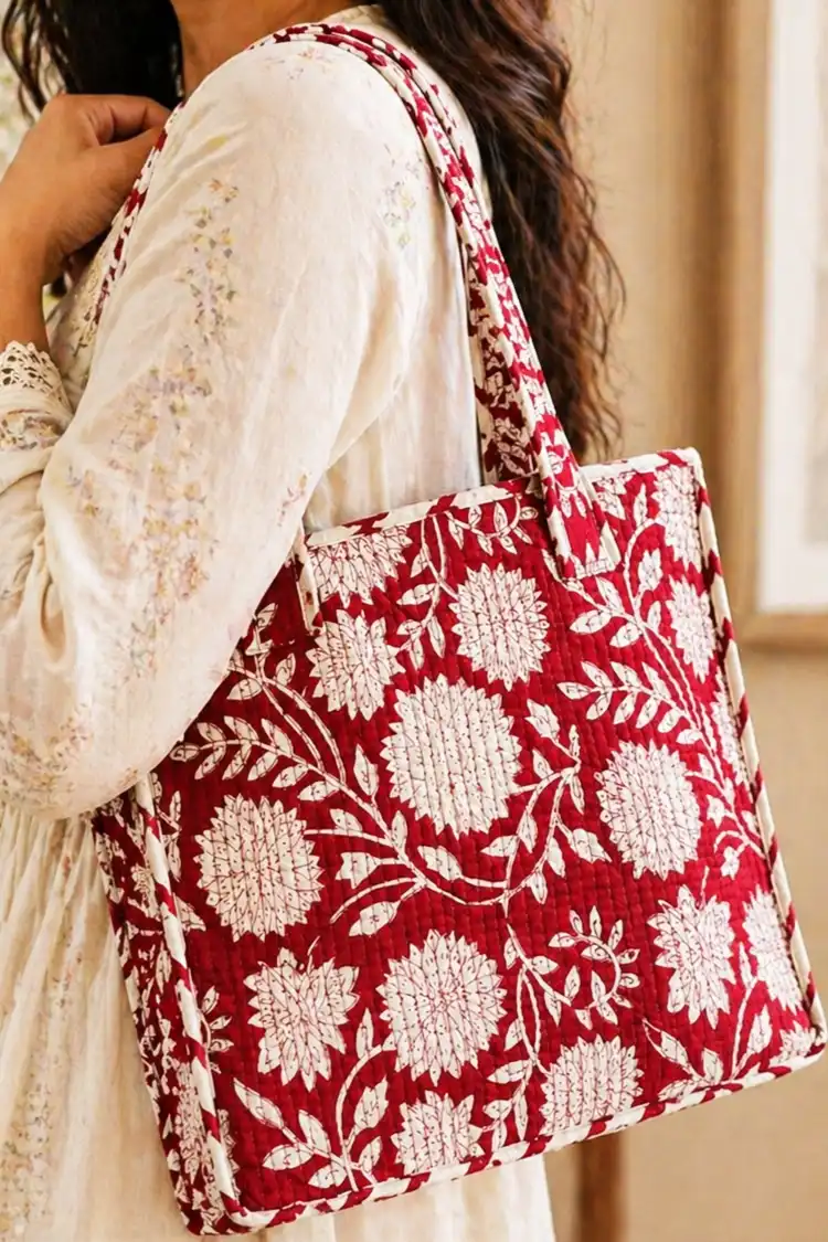 Arth-wali Handblock Crimson Bloom Quilted Lunch Bag - Image 2
