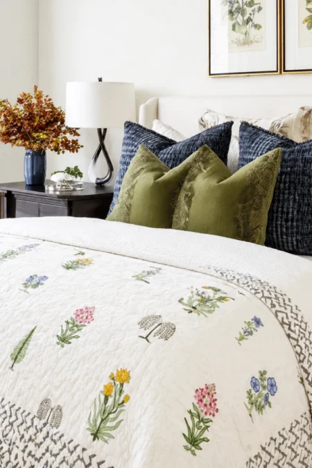 Arth-wali Handblock Meadow Bloom Luxe AC Quilt (Razai)